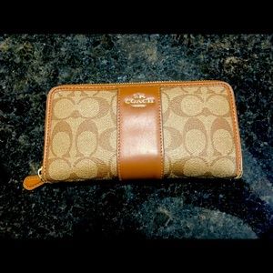 Brown Coach Zipper Wallet
